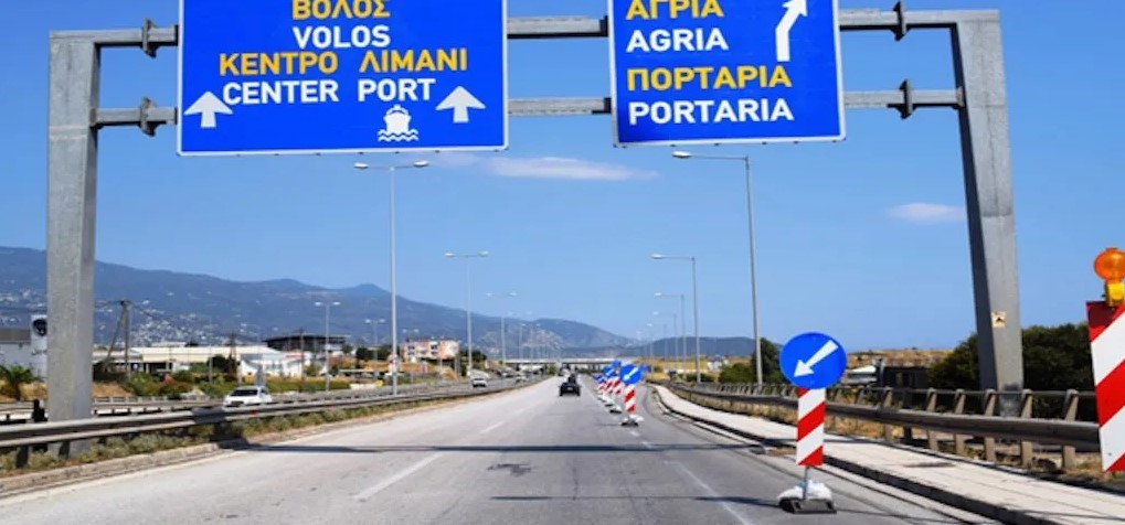 Ξήλωναν χαλκό από στύλους φωτισμού στον Περιφερειακό